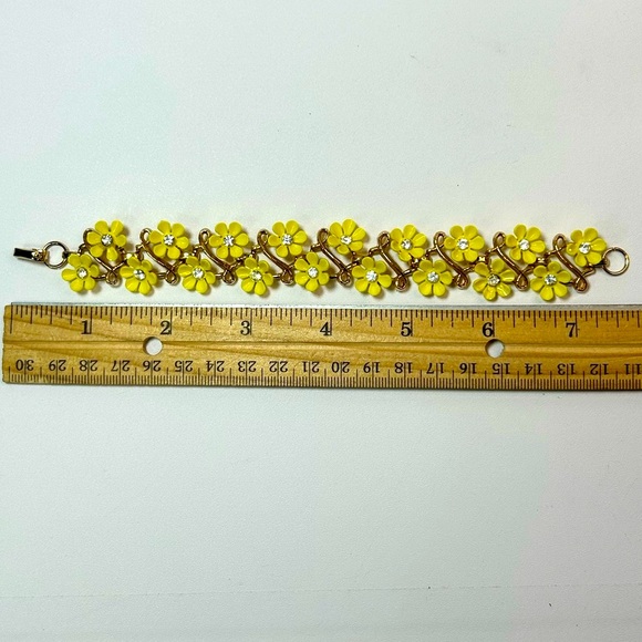 Vintage Signed Coro Yellow Daisy Flowers Rhinestone Dainty Bracelet Earring - Picture 8 of 14